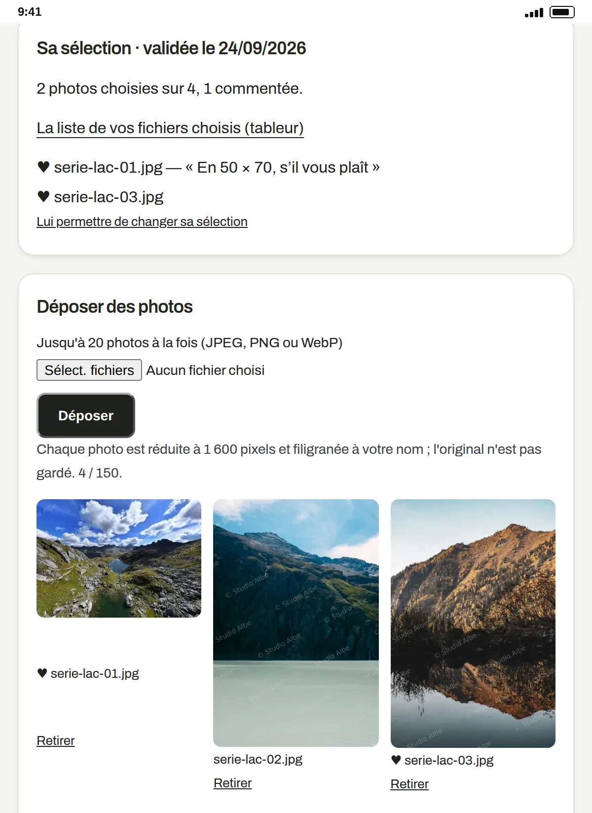 Dans l’espace de Studio Albe : la sélection validée par la cliente, deux photos sur quatre, et son mot « En 50 × 70, s’il vous plaît ». Commerce fictif.